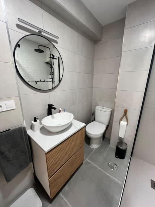 Piso Recien Reformado En El Centro De Santander, Zona Estaciones Apartment Luaran gambar