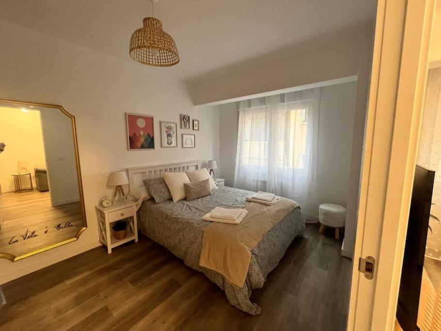 Piso Recien Reformado En El Centro De Santander, Zona Estaciones Apartment Luaran gambar